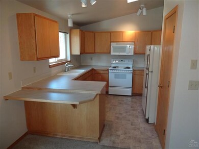 1687 NE Meerkat Ave, Bend, OR 97701 - photo 7