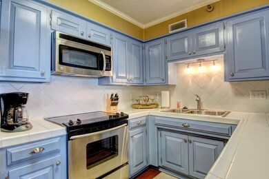 1204 Shipwatch Villas