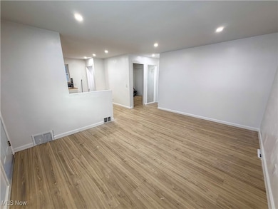 311 High Ave, Niles, OH 44446 - photo 3