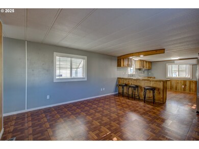 2071 NE Stephens St unit H1, Roseburg, OR 97470 - photo 7