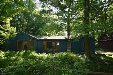 525 Mapleview Ave, Sheffield Lake, OH 44054 - photo 4