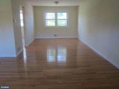 37 Maple Stream Rd, East Windsor, NJ 08520 - photo 7