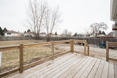 8310 Mansfield Ave, Burbank, IL 60459 - photo 2