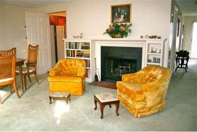 617 Washington St unit 101, Wellesley, MA 02482 - photo 4