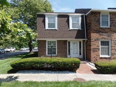 616 Pamlico St unit X-14, Columbus, OH 43228 - photo 2