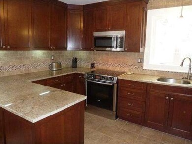 83 Laurel St, Longmeadow, MA 01106 - photo 4