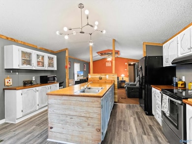 4685 Bluff Rd, Boaz, AL 35956 - photo 3