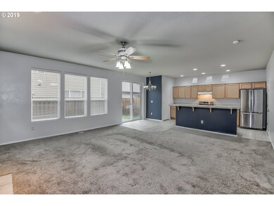 955 SW 20th Way, Troutdale, OR 97060 - photo 4