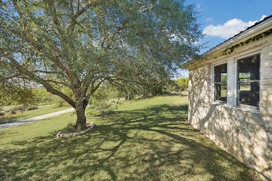 1091 Alta Vista Rd, Spicewood, TX 78669 - photo 7