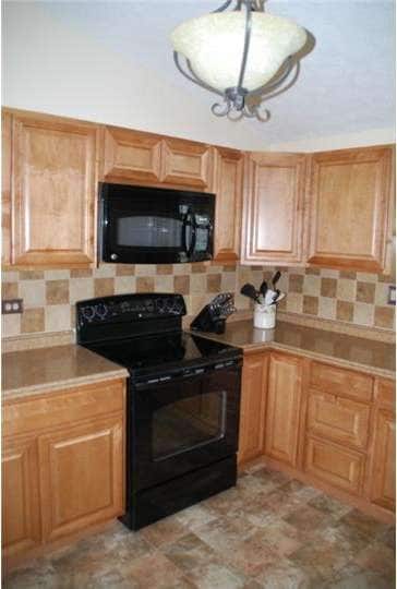 118 Independence Dr, Morrisville, PA 19067 - photo 6