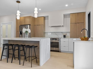 154 Lexington St, Newton, MA 02466 - photo 2