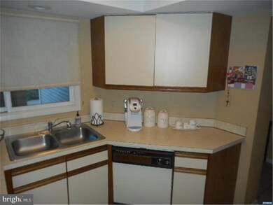 303 Madeline Ct unit 303, Newark, DE 19711 - photo 7