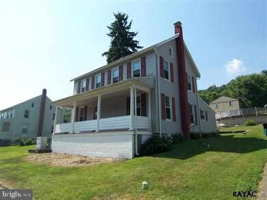940 2nd St, Mount Wolf, PA 17347 - photo 4