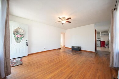 3013 14th St, Columbus, IN 47201 - photo 5