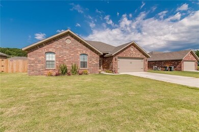 1302 Silver Oak St, Elkins, AR 72727 - photo 2