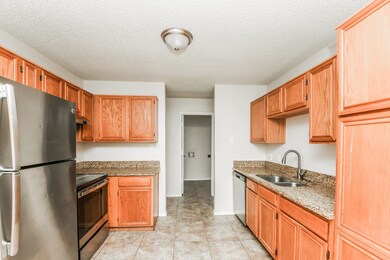 1359 Lincolnshire Way, Fort Worth, TX 76134 - photo 7