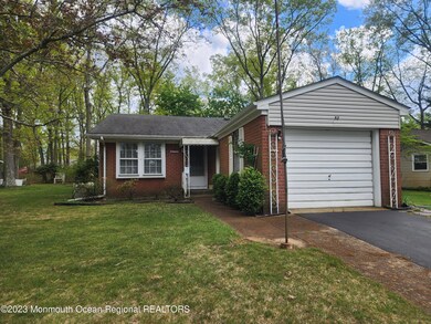 52 Bowie Dr, Whiting, NJ 08759 - photo 2