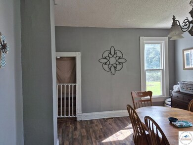 304 E Benton St, Windsor, MO 65360 - photo 7