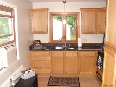 11 Virginia Ave, Rensselaer, NY 12144 - photo 5