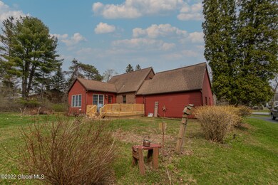 663 Sacandaga Rd-03
