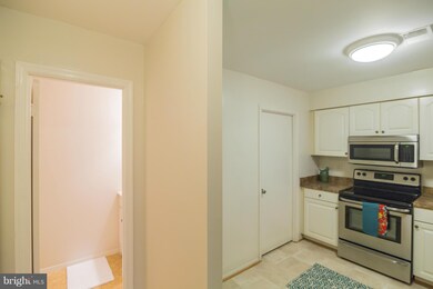 1836 Bronzegate Blvd, Silver Spring, MD 20904 - photo 7