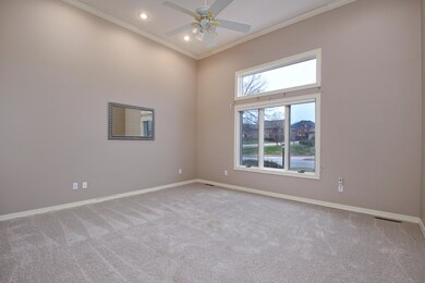 4233 Greenbriar Dr-7