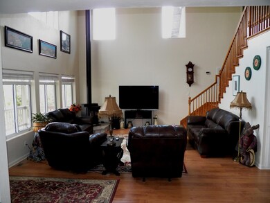 06 Living Room 04