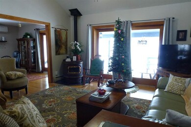 31 Clark Hill Rd, West Rutland, VT 05777 - photo 2