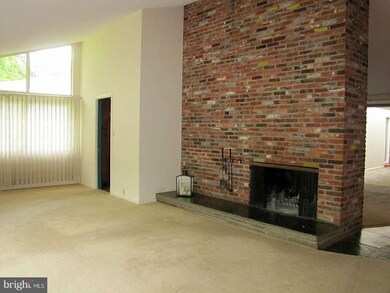 4117 N Randolph St, Arlington, VA 22207 - photo 6