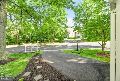 11721 Arbor Glen Way, Reston, VA 20194 - photo 4