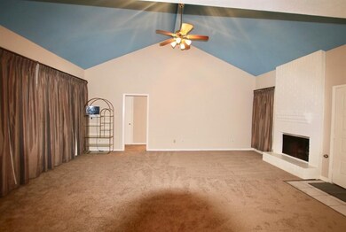 7862 Split Oak Dr, Houston, TX 77040 - photo 2