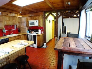 754 E 3rd St unit 1, Boston, MA 02127 - photo 4