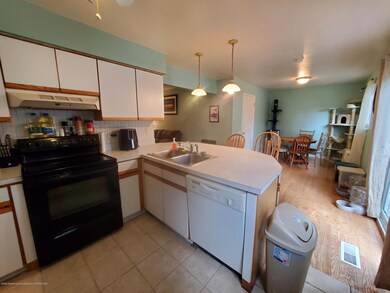 2020 Peggy Place, Lansing, MI 48910 - photo 7