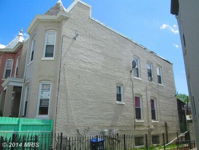 822 Princeton Place NW, Washington, DC 20010 - photo 2