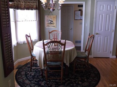 105 Turnberry Ct, Bath, PA 18014 - photo 6