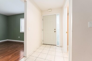 243 Ballantrae Ct unit 142, Kalamazoo, MI 49006 - photo 3