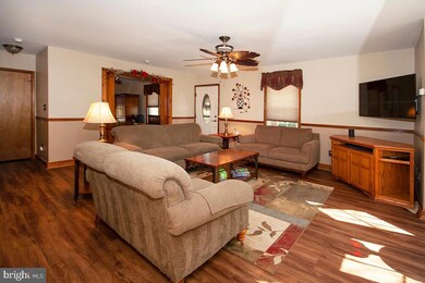 402 Barnsboro Rd, Sewell, NJ 08080 - photo 4