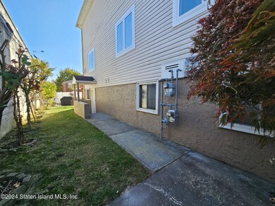 12 1st St, Staten Island, NY 10306 - photo 4