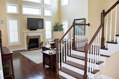 Family room w/ gas fireplace