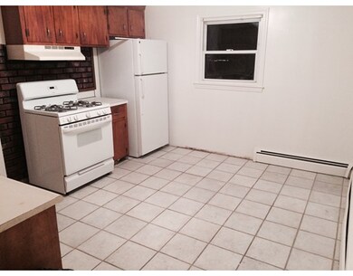 35 Hollis St, Lowell, MA 01852 - photo 7