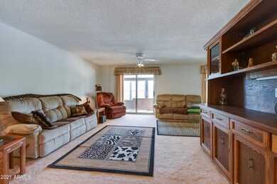 Living room.4