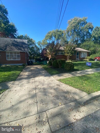 208 Pepper Mill Dr, Capitol Heights, MD 20743 - photo 5