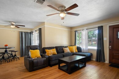 7710 El Rancho St, Houston, TX 77087 - photo 6