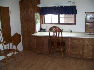 945 Santa Anna Dr, Alamo, TX 78516 - photo 4