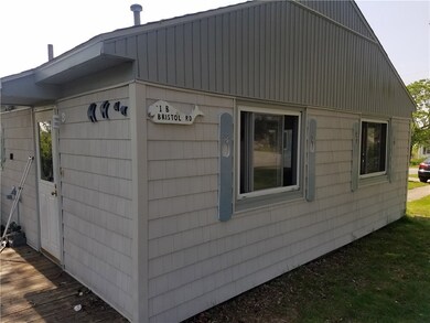 1 Bristol Rd unit B, Middletown, RI 02842 - photo 4