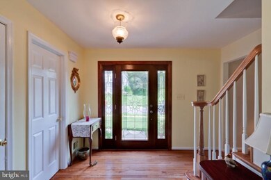 15853 Montview Dr, Dumfries, VA 22025 - photo 7