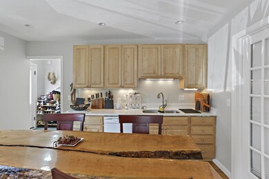 14 Avon Place, Arlington, MA 02474 - photo 4