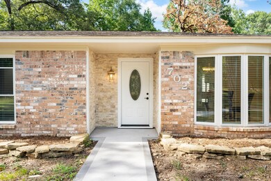 702 Sentinel Oaks, Pinehurst, TX 77362 - photo 5