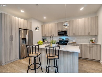 5912 NE 56th Cir, Vancouver, WA 98661 - photo 4