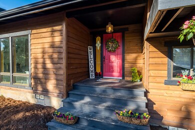 20378 Pine Vista Dr, Bend, OR 97702 - photo 4